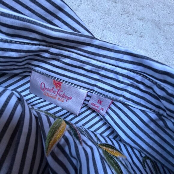 Quacker Factory Womens Embroidered Striped Button Down Shirt Size 1X Black White - Picture 3 of 8